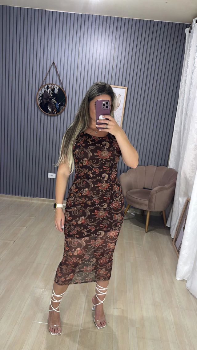 Vestido mídi tuli