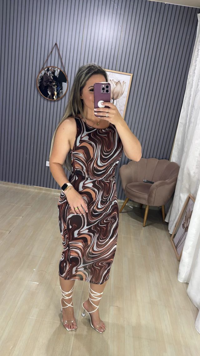 Vestido mídi tuli